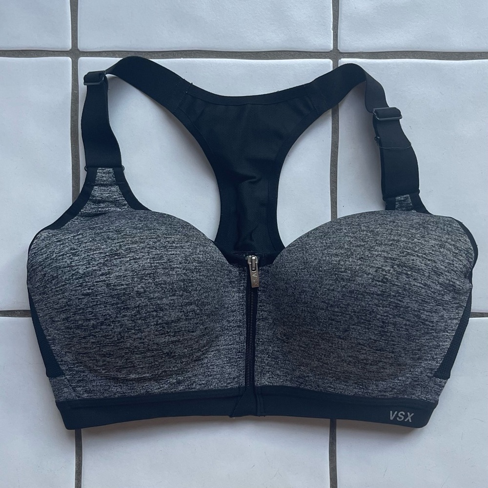 EUC Victoria’s Secret Sport VSX Women's Gray Sports Bra